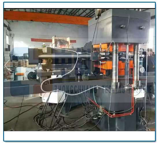 中创电液伺服压剪试验机生产车间